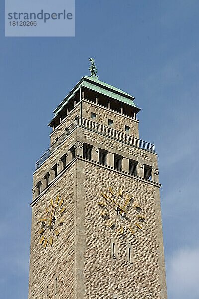 Rathaus Neukölln  Karl-Marx-Straße  Neukölln  Berlin  Deutschland  Europa