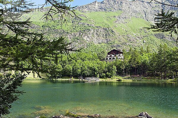 Chalet am See  Lago Grande  Piemont  Italien  Alpen  Europa