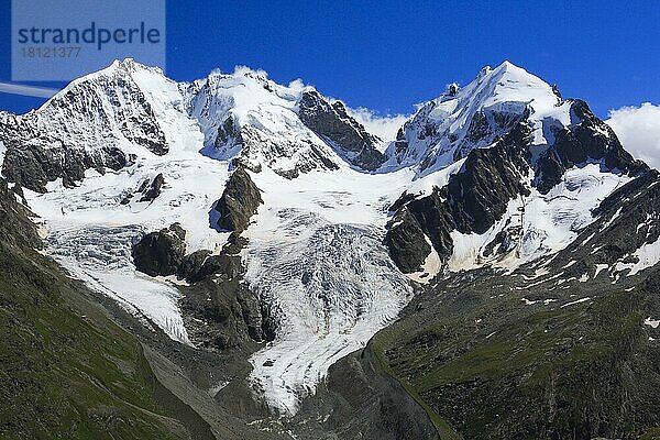 Piz Bernina  4049 m  Biancograt  Piz Roseg  3937 m  Blick von Fuorcla Surlej  Graubünden  Schweiz  Europa