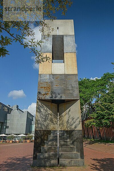 Kunstwerk Ma'alot  Heinrich-Böll-Platz  Köln  Nordrhein-Westfalen  Deutschland  Europa