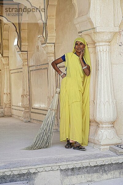Junge Indische Frau  Portrait  Jaipur  Rajasthan  Indien  Asien