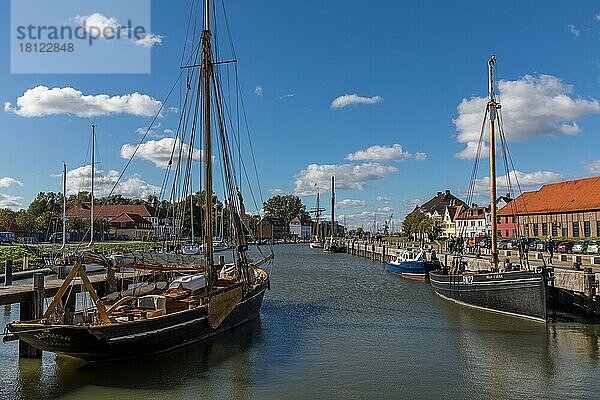 Hafen  Glückstadt  Schleswig-Holstein  Deutschland  Europa