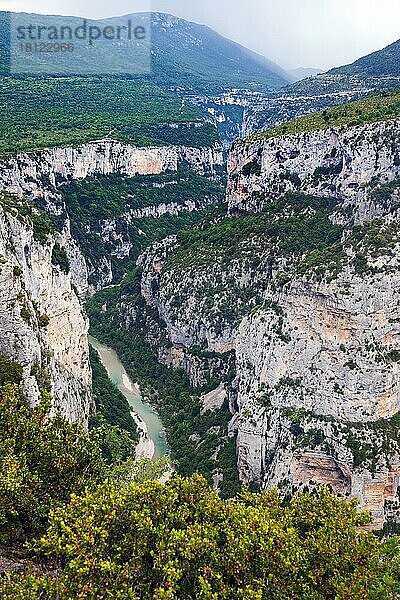 Gorges du Verdon  Grand Canyon de Verdon  Verdonschlucht  Departement Var  Region Provence-Alpes-Cote d'Azur  Frankreich  Europa  Trigance  Europa