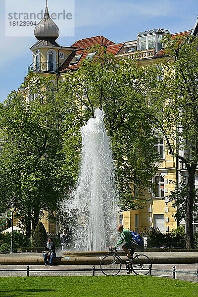 Brunnen  Viktoria-Luise-Platz  Schöneberg  Berlin  Deutschland  Europa