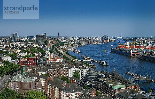 Panorama  Altona  St. Pauli Landungsbrücken  Hafencity  Hafen  Deutschland  Europa