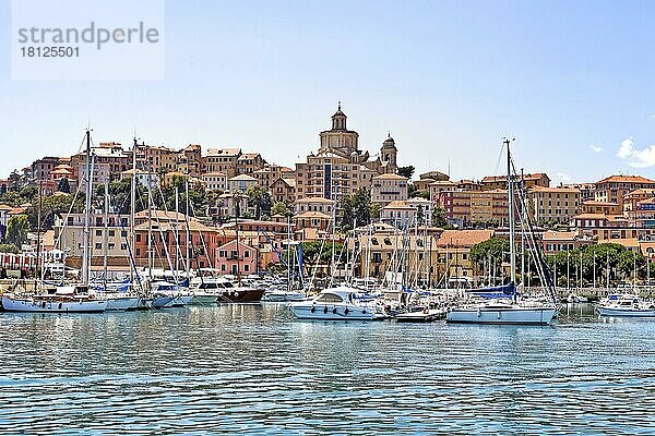 Hafen  Altstadt  Porto Maurizio  Imperia  Italienische Riviera  Ligurisches Meer  Ligurien  Italien  Europa