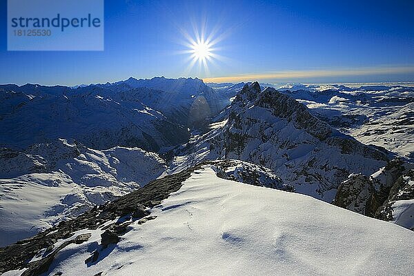 Reissend-Nollen und Wendenstöcke  Blick vom Titlis  Berner Alpen  Schweiz  Europa