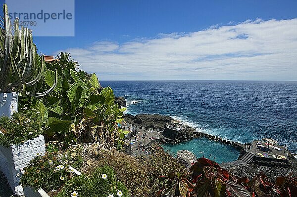 Naturschwimmbecken Charco Azul in San Andres  La Palma  Kanarische Inseln  Spanien  Europa