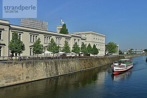 Hamburger Bahnhof  Invalidenstraße  Mitte  Berlin  Deutschland  Europa