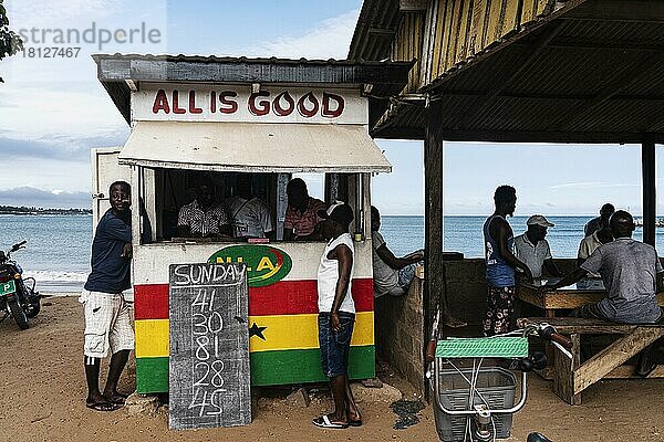 Menschen  Dorfleben  Strand  Lotterie  Elmina  Golf von Guinea  Ghana  Afrika