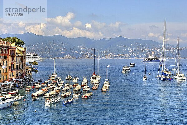 Hafen  Ligurisches Meer  Portofino  Golf von Tigullien  Provinz Genua  Ligurien  Golfo del Tigullio  Italien  Europa