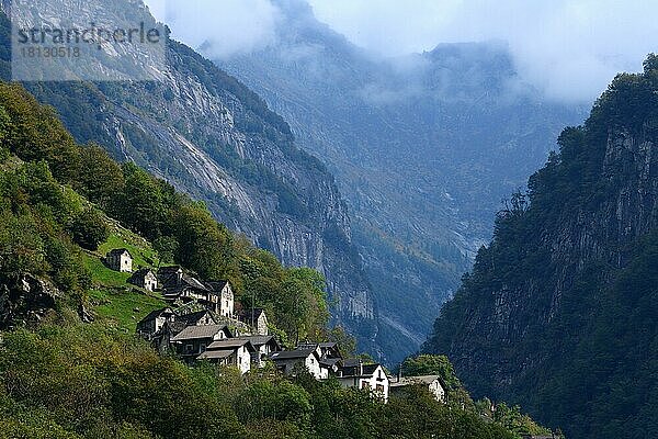 Lavertezzo  Valle Verzasca  Tessin  Schweiz  Europa