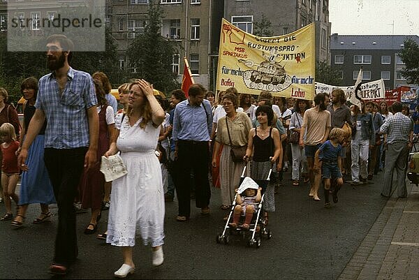 Ruhrgebiet. Friedensbewegung gegen Aufrüstung und Raketen. ca. 1981