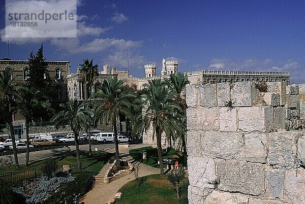 At the Damascus Gate  Jerusalem  Israel  Am Damaskustor und Stadtmauer  Asia  Querformat  horizontal  Asien