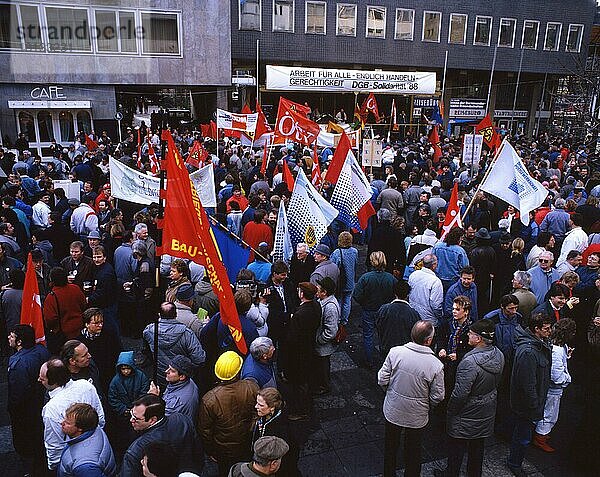 Duisburg. DGB-Demonstration ca. 1988 Arbeit für Alle