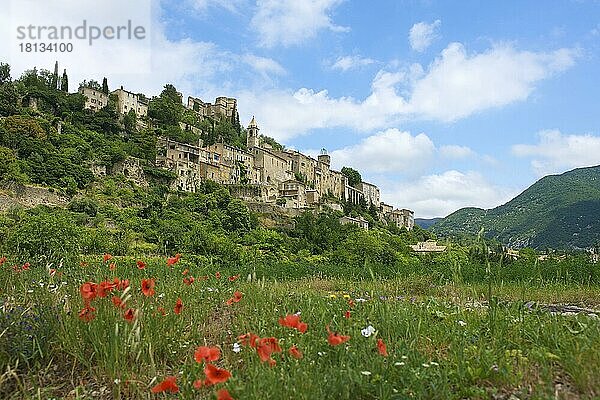 Montbrun les Bains  Provence  Rhone Alpes  Frankreich  Europa