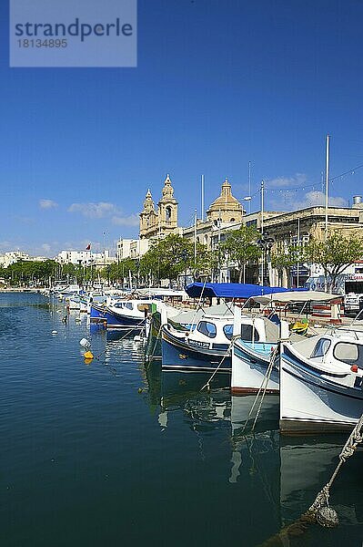 Fischerboote im Msida Creek  Valletta  Malta  Europa