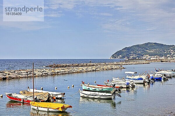 Boote  Cervo  Ligurien  Provinz Imperia  Ligurien  Italien  Europa