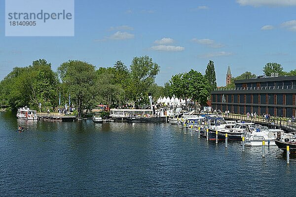 Schiffsanleger  Havel  Wiemannwerft  Brandenburg an der Havel  Brandenburg  Deutschland  Europa