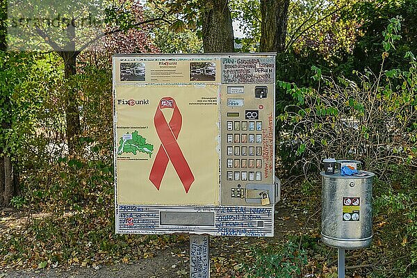 Fixpunkt  Spritzenautomat  Parkanlage Kleiner Tiergarten  Moabit  Mitte  Berlin  Deutschland  Europa