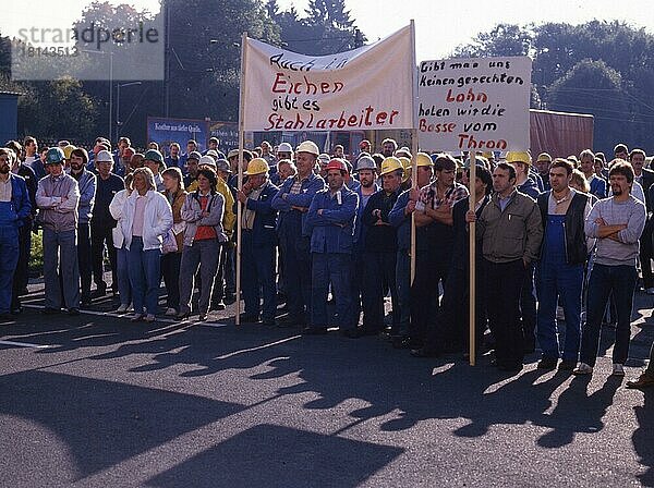 Siegen. Kundgebung der IG Metall zur Erhaltung des Stahlstandortes. am 25. 9. 1986