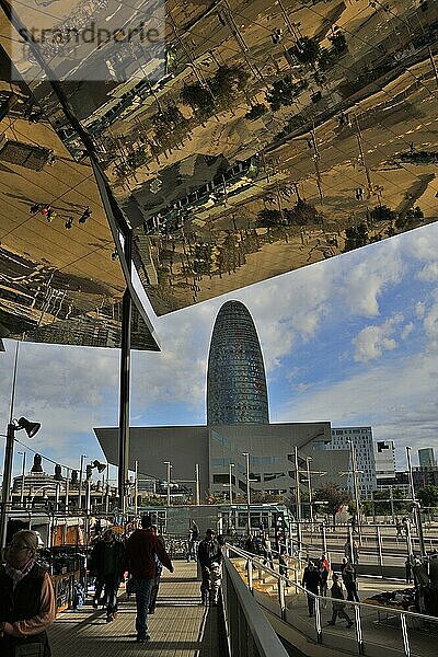 Flohmarkt  Torre Agbar  Placa de Encants  Barcelona  Katalonien  Spanien  Europa
