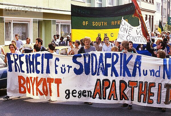 Bonn 12 000 gegen Apartheid und Freiheit am 29 11 1986