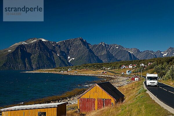 Fjord an der E6  Nordnorwegen