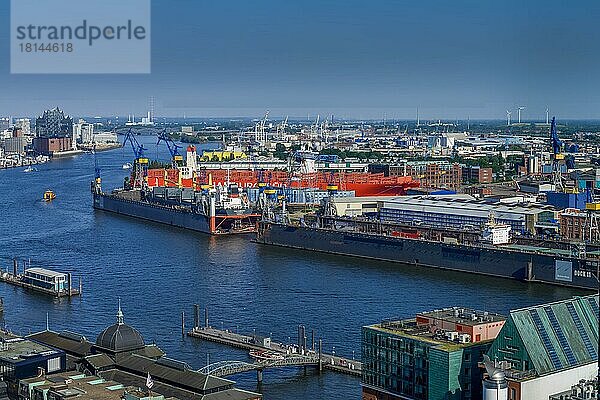 Trockendocks  Schiffswerft Blohm + Voss  Steinwerder  Hamburg  Deutschland  Europa