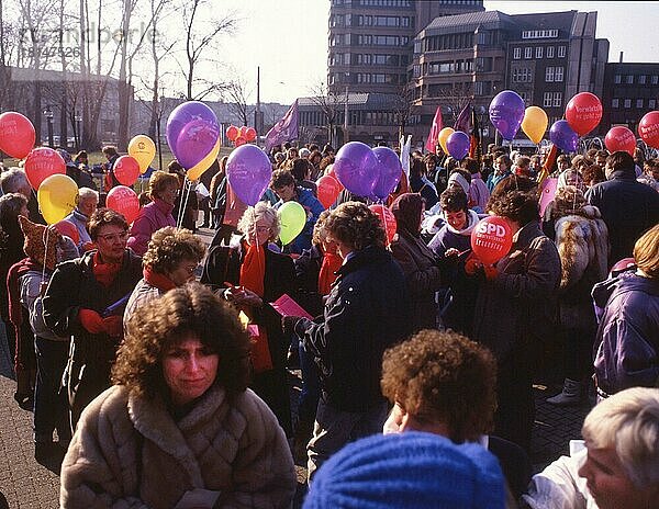 Hier am 7 3 1987 für Gleichberechtigung Dortmund Der Internationale Frauentag