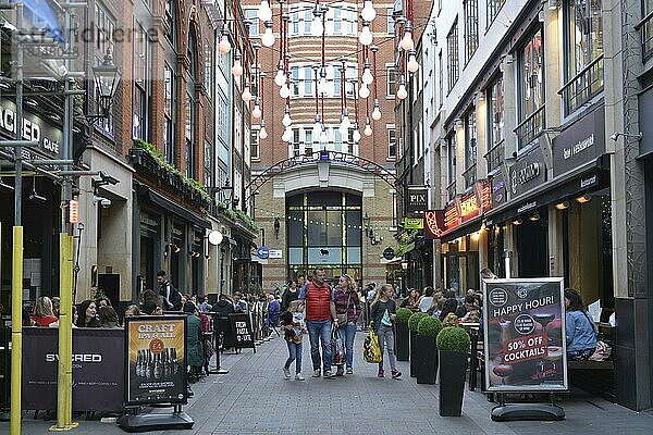 Passage  Carnaby Street  London  England  Großbritannien  Europa
