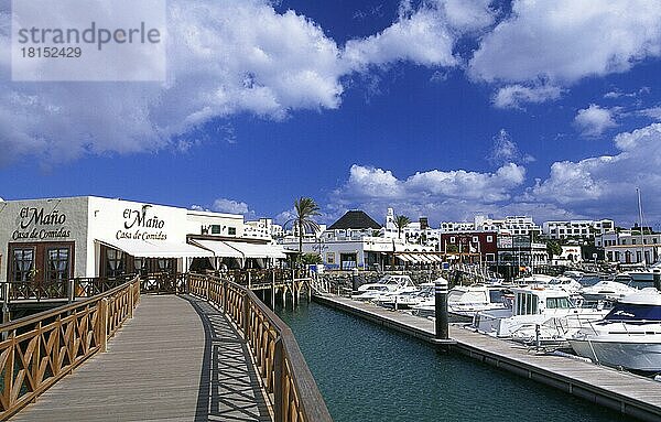 Hafen von Playa Blanca  Lanzarote  Kanarische Inseln  Spanien  Europa