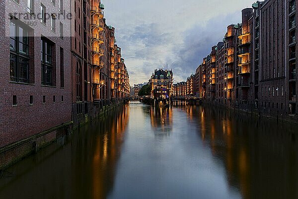 Wasserschlösschen  Speicherstadt Hamburg  Deutschland  Europa