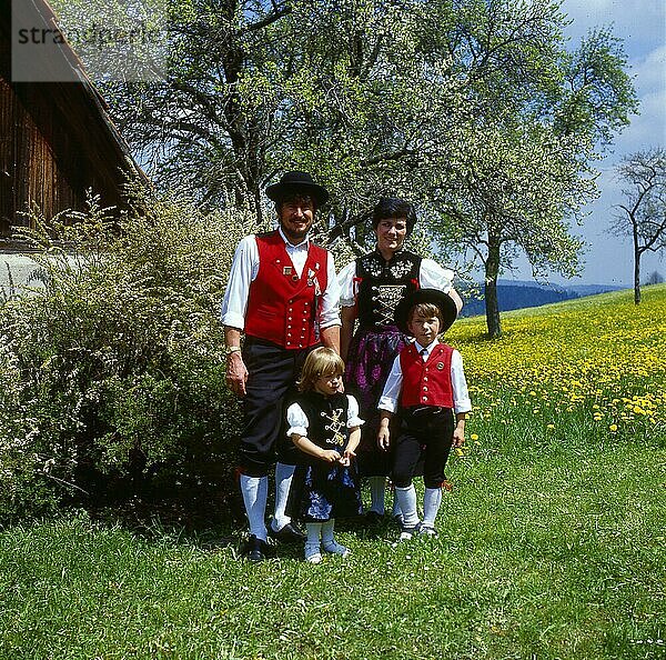 Lenzkircher Tracht  Familie