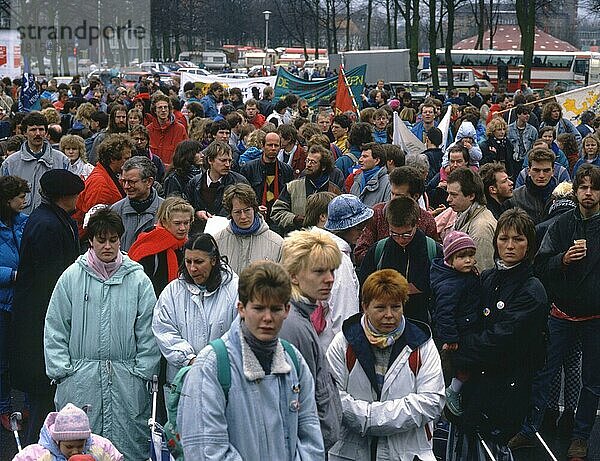 Münster. Ostermarsch 1988. Hier am 1. 4. 1988