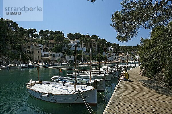 Boote in der schmalen Bucht von Cala Figuera  Mallorca  Balearen  Spanien  Europa