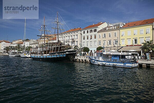 Hafen von Mali Losinj  Losinj  Insel Cres  Kroatien  Kvarner Bucht  Adria  Kroatien  Europa