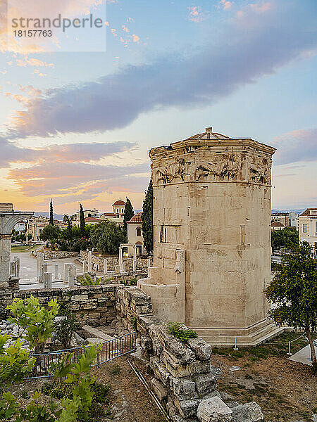 Turm der Winde (Horologion von Andronikos Kyrrhestes) bei Sonnenuntergang  Forum Romanum  Athen  Attika  Griechenland  Europa