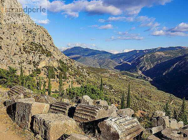 Archäologische Stätte von Delphi  Tal des Flusses Pleistos  Delphi  UNESCO-Weltkulturerbe  Phokis  Griechenland  Europa