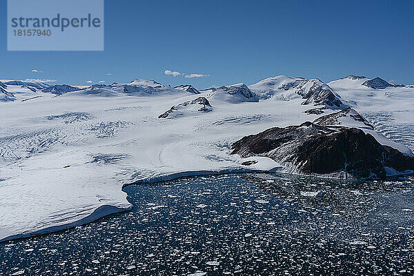 Luftaufnahme des Larsen-Inlet-Gletschers  Weddellmeer  Antarktis  Polarregionen