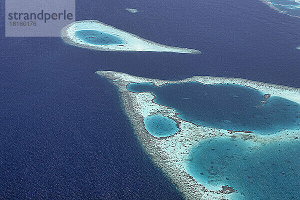 Luftaufnahme der Malediven  Meereslandschaft