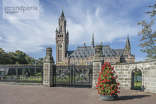 Niederlande  Südholland  Den Haag  Eingangstor des Friedenspalastes