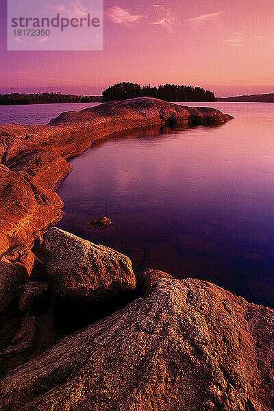 Französischer See bei Sonnenuntergang  Quetico Provincial Park  Ontario  Kanada
