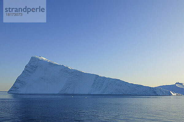 Eisberge am Ilulissat-Eisfjord  Ilulissat  Eisfjord  Diskobucht  Qaasuitsup  Grönland  Polarregionen  Arktis