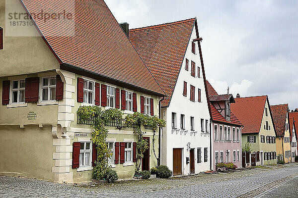 Häuser  Romantische Straße  Dinkelsbühl  Landkreis Ansbach  Bayern  Deutschland