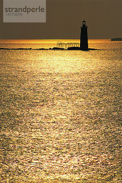 Leuchtturm bei Sonnenaufgang  Ram Island Ledge Lighthouse  Cape Elizabeth  Portland  Maine  USA