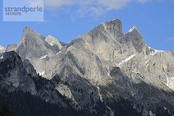 Gipfel des Rosengartens (Rosengartengruppe)  der Sattelspitze und der Tschaminspitze  Südtirol  Trentino-Südtirol  Dolomiten  Italien