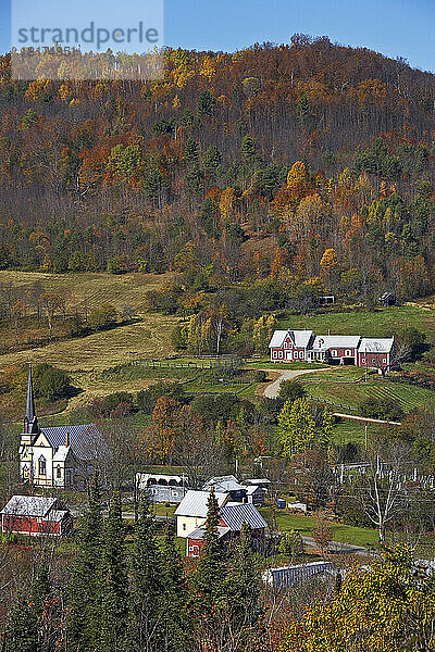 Überblick über Small Town  East Orange  Vermont  USA