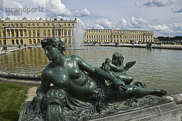 Statue  Versailles  Frankreich