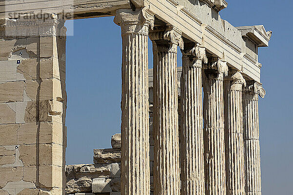 Säulen  Erechtheion  Akropolis  Athen  Griechenland